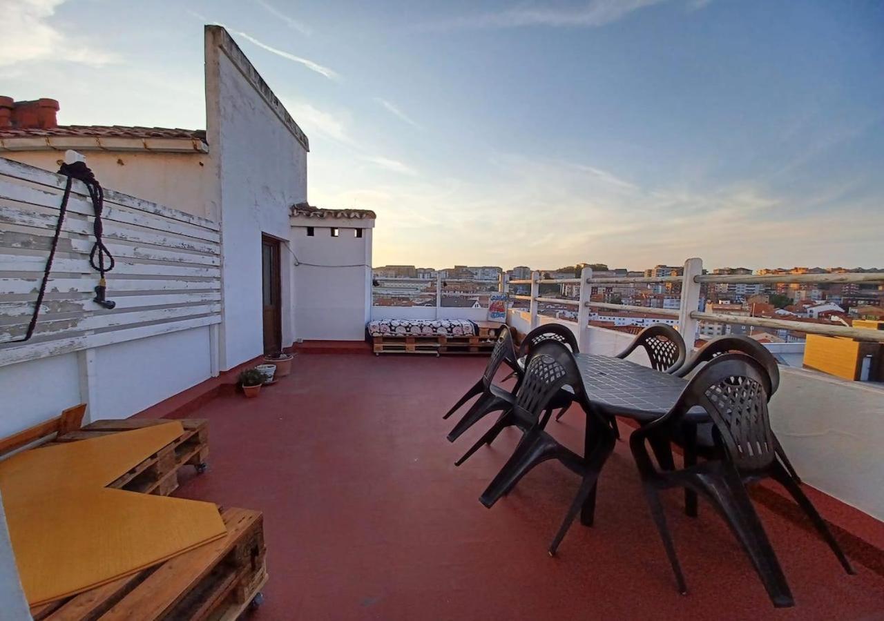 Habitaciones En El Atico De Tona Mirando A La Bahia De Santander Buitenkant foto